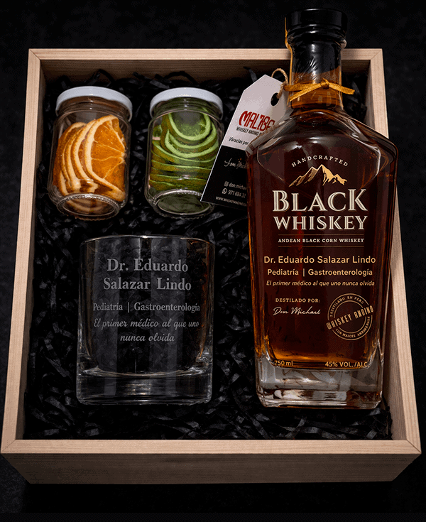 Caja de whisky personalizada para regalo corporativo en Perú
