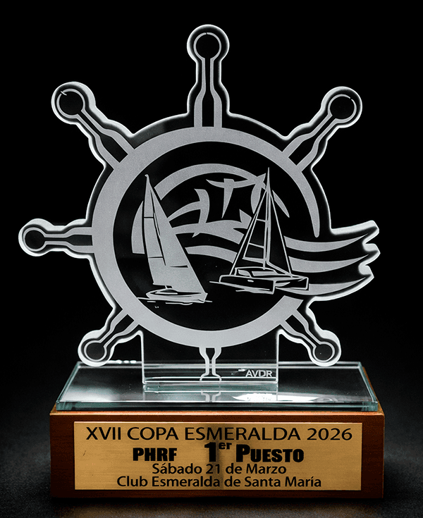 copa y trofeo personalizado con logo